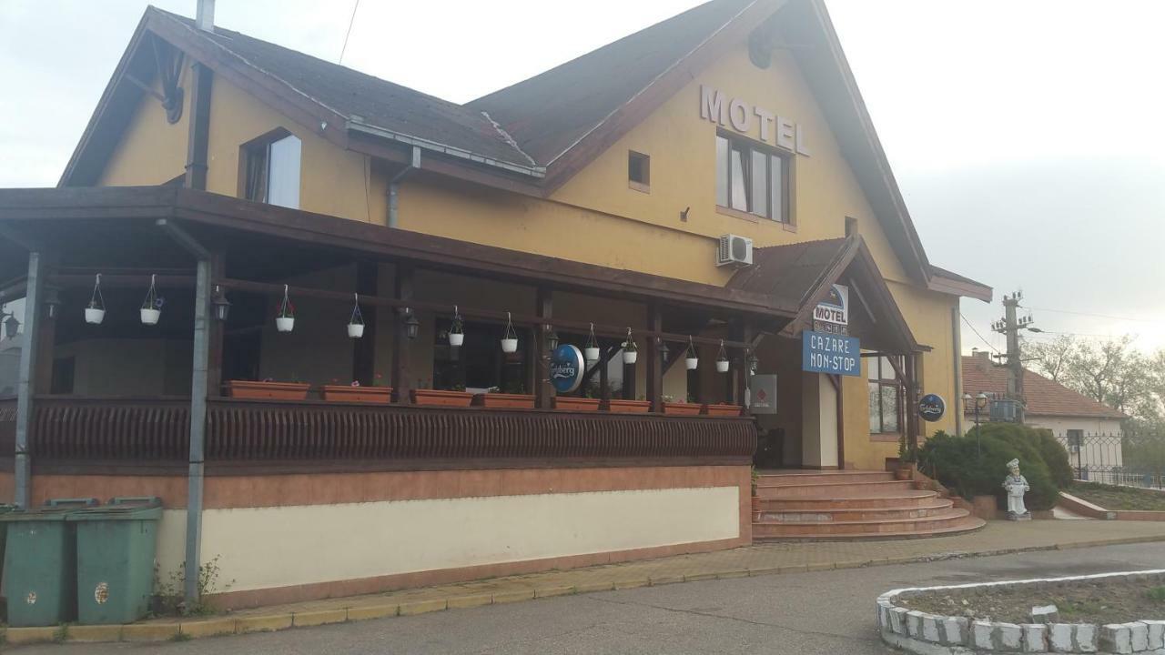 Motel Restaurant Lowe Deva Exterior photo