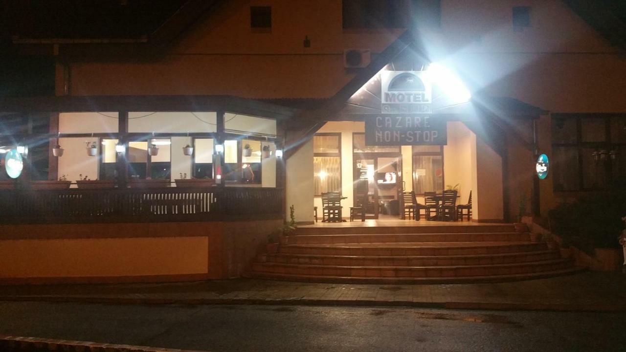 Motel Restaurant Lowe Deva Exterior photo